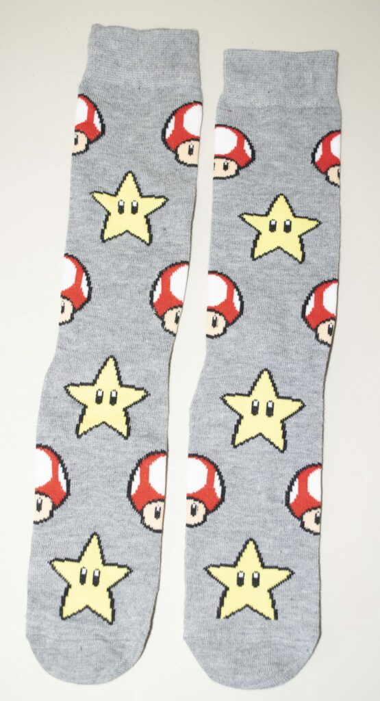 Super Mario Men's  Socks Size 8-12