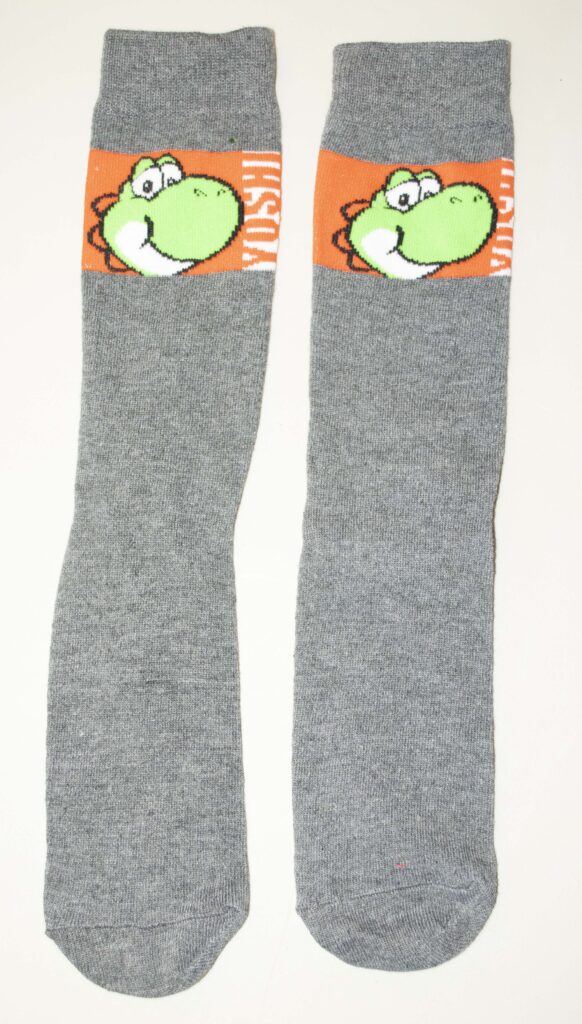 Super Mario Men's  Socks Size 8-12