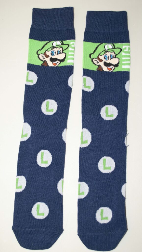 Super Mario Men's  Socks Size 8-12